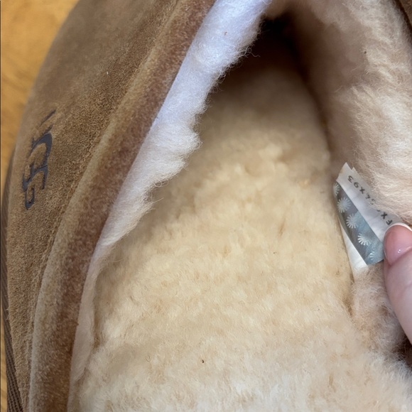 UGG Mens Scuff Suede Slippers in Chestnut, Size 12 main image 4